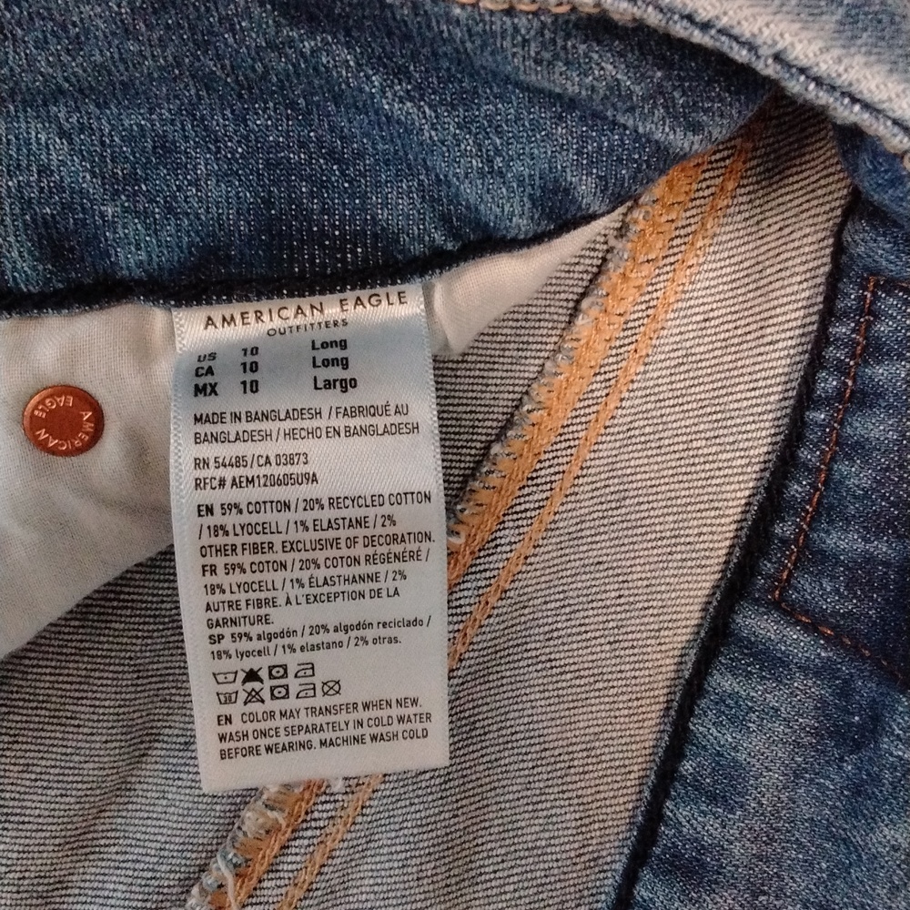 American Eagle Outfitters Women's Distressed Blue Boyfriend Jeans - Picture 4 of 7